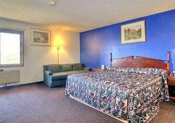 Hotel Baymont By Wyndham Beloit Esterno foto